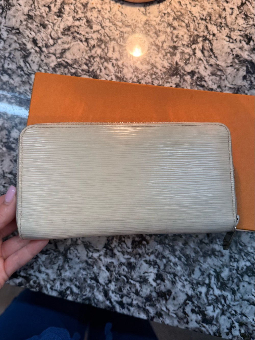 Louis Vuitton Cream Epi Zip Wallet with Silver Hardware - Picture 6 of 16